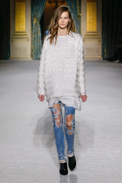 Look 23